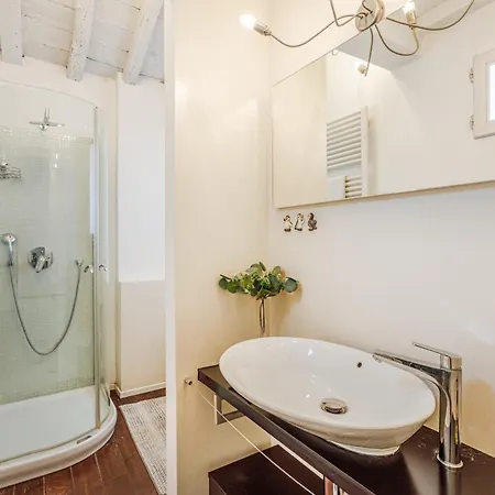 Modena's Graffiti House In The Heart Of Movida Módena