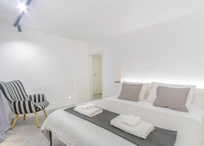 Modena's Graffiti House In The Heart Of Movida 公寓 *