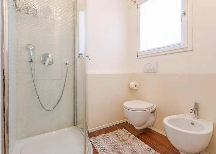 Modena's Graffiti House In The Heart Of Movida 公寓 *